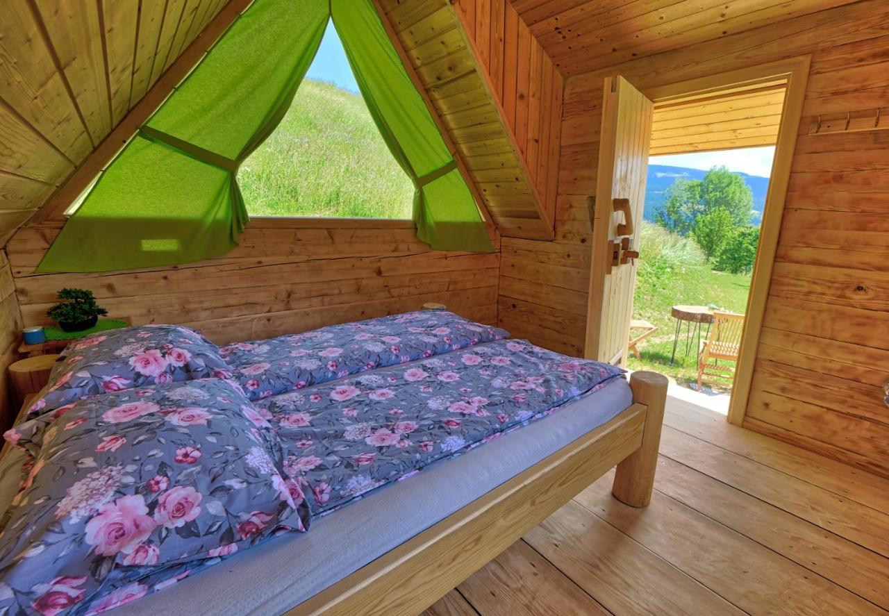 Hotel Glamping Brodej Vitanje Exterior foto