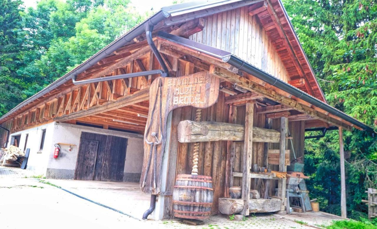 Hotel Glamping Brodej Vitanje Exterior foto